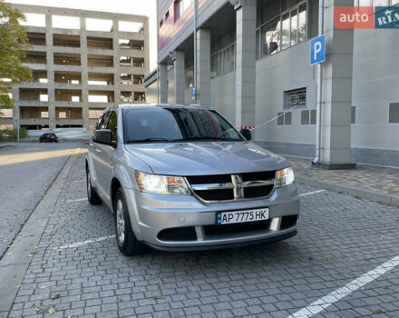 Серый Додж Джорни, объемом двигателя 2.36 л и пробегом 270 тыс. км за 9790 $, фото 12 на Automoto.ua