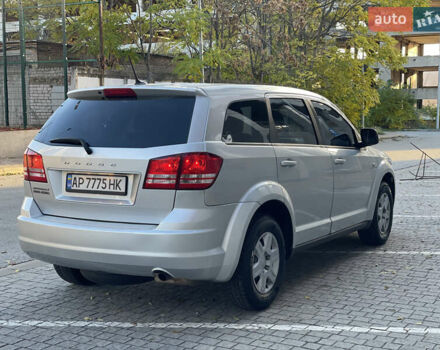 Серый Додж Джорни, объемом двигателя 2.36 л и пробегом 270 тыс. км за 9790 $, фото 8 на Automoto.ua