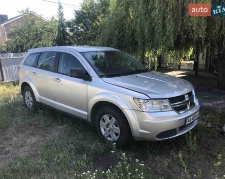 Серый Додж Джорни, объемом двигателя 2.36 л и пробегом 240 тыс. км за 10500 $, фото 2 на Automoto.ua