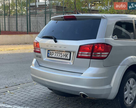 Серый Додж Джорни, объемом двигателя 2.36 л и пробегом 270 тыс. км за 9790 $, фото 7 на Automoto.ua