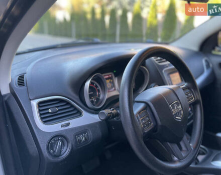 Серый Додж Джорни, объемом двигателя 2.36 л и пробегом 272 тыс. км за 9300 $, фото 16 на Automoto.ua