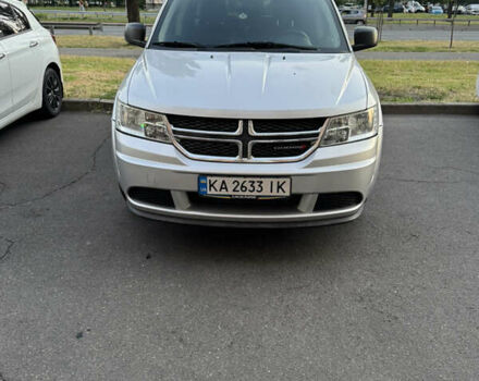 Серый Додж Джорни, объемом двигателя 2.36 л и пробегом 260 тыс. км за 8400 $, фото 4 на Automoto.ua