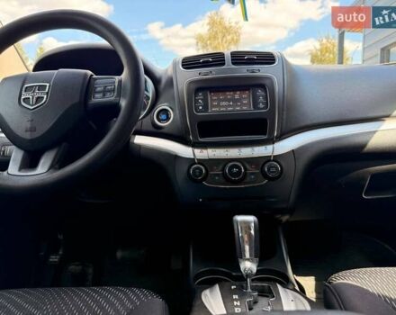 Серый Додж Джорни, объемом двигателя 2.36 л и пробегом 177 тыс. км за 9800 $, фото 33 на Automoto.ua