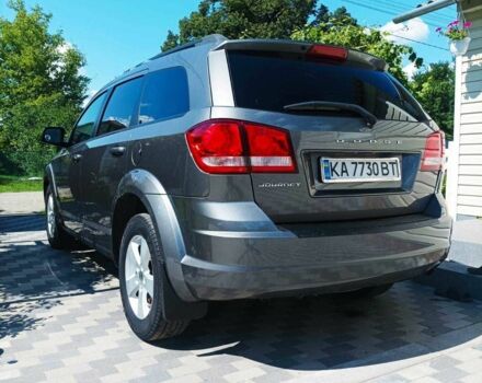 Сірий Додж Джорні, об'ємом двигуна 2.4 л та пробігом 260 тис. км за 9300 $, фото 5 на Automoto.ua