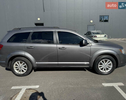 Серый Додж Джорни, объемом двигателя 2.4 л и пробегом 310 тыс. км за 8200 $, фото 7 на Automoto.ua