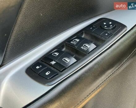 Серый Додж Джорни, объемом двигателя 3.6 л и пробегом 189 тыс. км за 8950 $, фото 22 на Automoto.ua