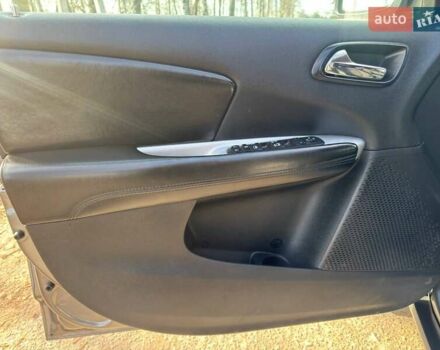 Серый Додж Джорни, объемом двигателя 3.6 л и пробегом 189 тыс. км за 8950 $, фото 21 на Automoto.ua