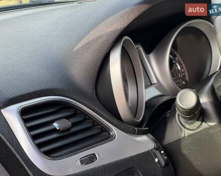 Серый Додж Джорни, объемом двигателя 3.6 л и пробегом 189 тыс. км за 8950 $, фото 31 на Automoto.ua