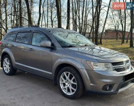 Серый Додж Джорни, объемом двигателя 3.6 л и пробегом 189 тыс. км за 8950 $, фото 3 на Automoto.ua
