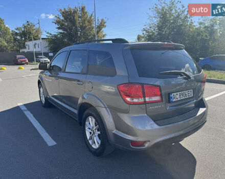 Серый Додж Джорни, объемом двигателя 2.4 л и пробегом 310 тыс. км за 8200 $, фото 2 на Automoto.ua