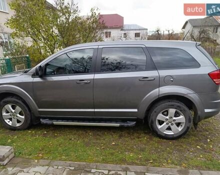 Серый Додж Джорни, объемом двигателя 2.36 л и пробегом 288 тыс. км за 8999 $, фото 2 на Automoto.ua