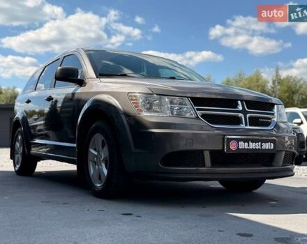 Серый Додж Джорни, объемом двигателя 2.36 л и пробегом 177 тыс. км за 9800 $, фото 7 на Automoto.ua