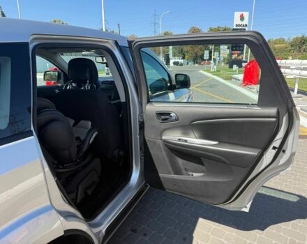 Серый Додж Джорни, объемом двигателя 2.4 л и пробегом 137 тыс. км за 10000 $, фото 8 на Automoto.ua