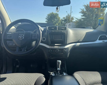 Серый Додж Джорни, объемом двигателя 2.4 л и пробегом 310 тыс. км за 8200 $, фото 15 на Automoto.ua