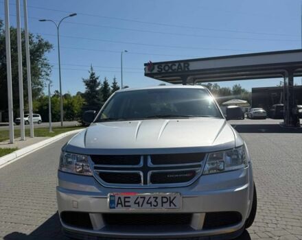 Серый Додж Джорни, объемом двигателя 2.4 л и пробегом 137 тыс. км за 10000 $, фото 2 на Automoto.ua