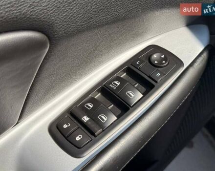 Серый Додж Джорни, объемом двигателя 2.36 л и пробегом 177 тыс. км за 9800 $, фото 15 на Automoto.ua