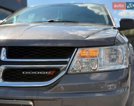 Серый Додж Джорни, объемом двигателя 2.36 л и пробегом 177 тыс. км за 9800 $, фото 11 на Automoto.ua