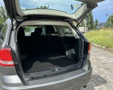 Серый Додж Джорни, объемом двигателя 2.4 л и пробегом 258 тыс. км за 9000 $, фото 5 на Automoto.ua