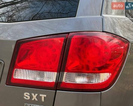 Серый Додж Джорни, объемом двигателя 3.6 л и пробегом 189 тыс. км за 8950 $, фото 14 на Automoto.ua