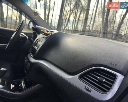 Серый Додж Джорни, объемом двигателя 3.6 л и пробегом 189 тыс. км за 8950 $, фото 35 на Automoto.ua