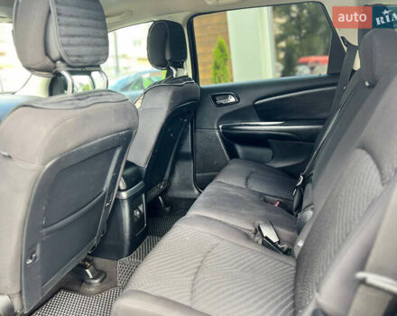 Сірий Додж Джорні, об'ємом двигуна 2.36 л та пробігом 142 тис. км за 10000 $, фото 9 на Automoto.ua