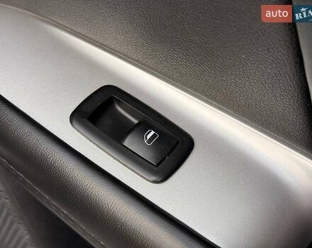 Серый Додж Джорни, объемом двигателя 2.36 л и пробегом 177 тыс. км за 9800 $, фото 36 на Automoto.ua