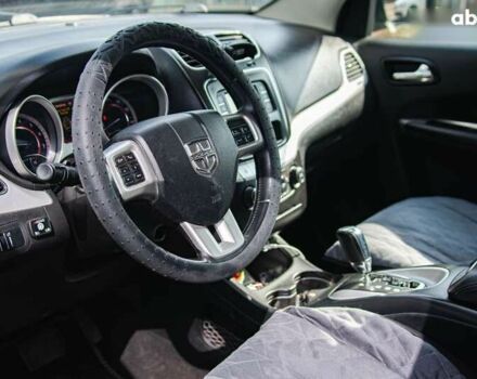 Серый Додж Джорни, объемом двигателя 2.4 л и пробегом 333 тыс. км за 9300 $, фото 9 на Automoto.ua