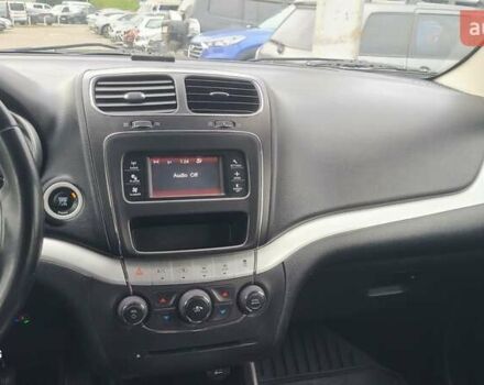 Сірий Додж Джорні, об'ємом двигуна 2.36 л та пробігом 320 тис. км за 8900 $, фото 23 на Automoto.ua