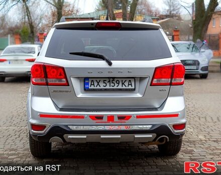 Сірий Додж Джорні, об'ємом двигуна 2.4 л та пробігом 205 тис. км за 10500 $, фото 6 на Automoto.ua