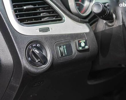 Серый Додж Джорни, объемом двигателя 2.4 л и пробегом 333 тыс. км за 9300 $, фото 16 на Automoto.ua