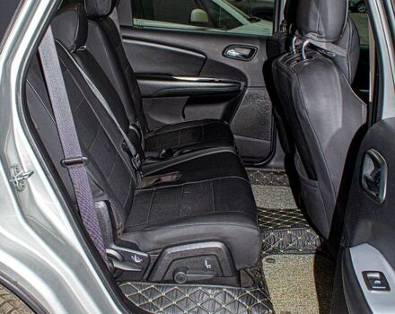 Сірий Додж Джорні, об'ємом двигуна 2.4 л та пробігом 205 тис. км за 10500 $, фото 9 на Automoto.ua