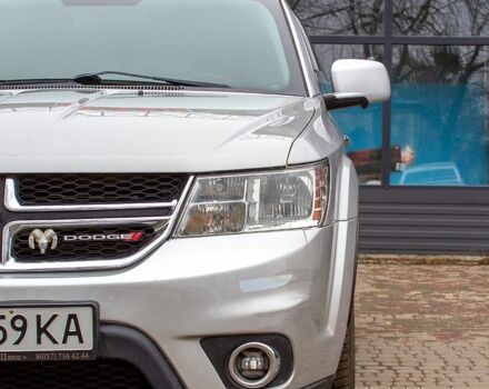 Сірий Додж Джорні, об'ємом двигуна 2.4 л та пробігом 205 тис. км за 10500 $, фото 2 на Automoto.ua