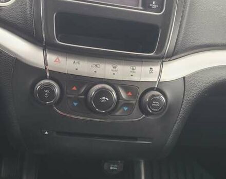 Сірий Додж Джорні, об'ємом двигуна 2.36 л та пробігом 320 тис. км за 8900 $, фото 13 на Automoto.ua