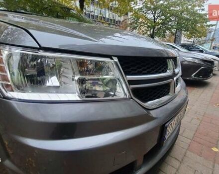 Сірий Додж Джорні, об'ємом двигуна 2.36 л та пробігом 320 тис. км за 8900 $, фото 4 на Automoto.ua