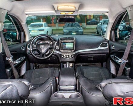 Сірий Додж Джорні, об'ємом двигуна 2.4 л та пробігом 205 тис. км за 10500 $, фото 13 на Automoto.ua