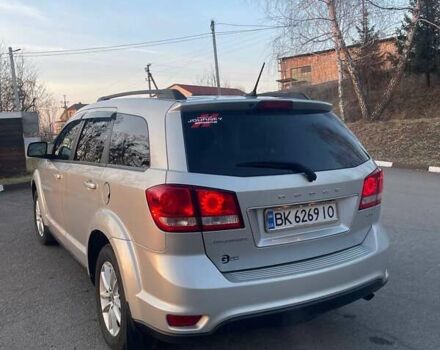 Сірий Додж Джорні, об'ємом двигуна 2.36 л та пробігом 280 тис. км за 9000 $, фото 5 на Automoto.ua
