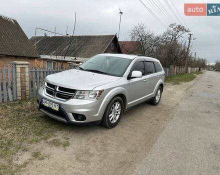 Серый Додж Джорни, объемом двигателя 2.36 л и пробегом 192 тыс. км за 10500 $, фото 1 на Automoto.ua