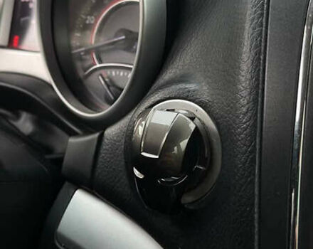 Серый Додж Джорни, объемом двигателя 2.36 л и пробегом 290 тыс. км за 8300 $, фото 5 на Automoto.ua