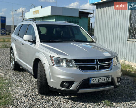 Серый Додж Джорни, объемом двигателя 3.61 л и пробегом 186 тыс. км за 12500 $, фото 2 на Automoto.ua