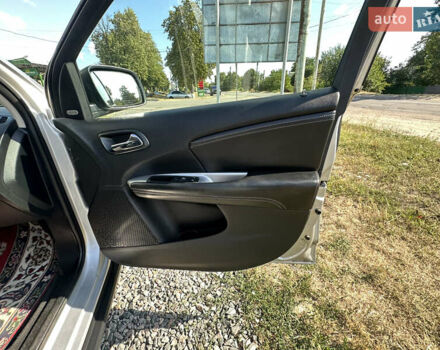 Серый Додж Джорни, объемом двигателя 3.61 л и пробегом 186 тыс. км за 12500 $, фото 8 на Automoto.ua