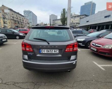 Сірий Додж Джорні, об'ємом двигуна 2.36 л та пробігом 320 тис. км за 8900 $, фото 2 на Automoto.ua