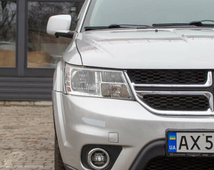 Серый Додж Джорни, объемом двигателя 2.36 л и пробегом 206 тыс. км за 10500 $, фото 1 на Automoto.ua