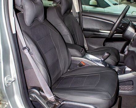 Сірий Додж Джорні, об'ємом двигуна 2.4 л та пробігом 205 тис. км за 10500 $, фото 10 на Automoto.ua