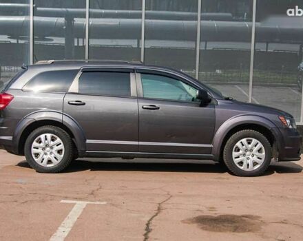 Серый Додж Джорни, объемом двигателя 2.4 л и пробегом 333 тыс. км за 9300 $, фото 3 на Automoto.ua