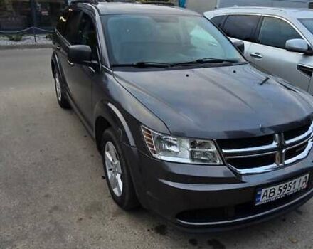 Серый Додж Джорни, объемом двигателя 2.4 л и пробегом 214 тыс. км за 9700 $, фото 5 на Automoto.ua