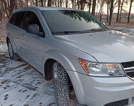 Сірий Додж Джорні, об'ємом двигуна 2.36 л та пробігом 190 тис. км за 10500 $, фото 7 на Automoto.ua