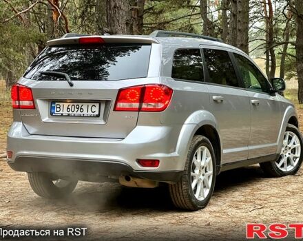 Серый Додж Джорни, объемом двигателя 2.4 л и пробегом 250 тыс. км за 10500 $, фото 3 на Automoto.ua