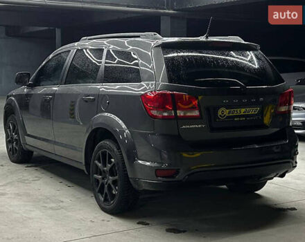 Сірий Додж Джорні, об'ємом двигуна 2.36 л та пробігом 248 тис. км за 10500 $, фото 3 на Automoto.ua