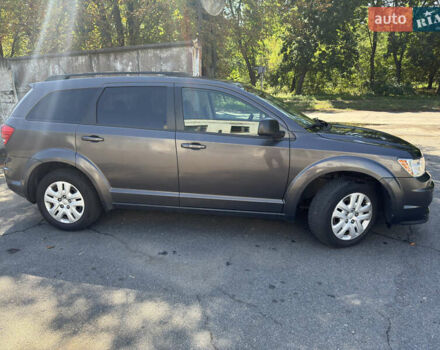 Сірий Додж Джорні, об'ємом двигуна 2.36 л та пробігом 270 тис. км за 8900 $, фото 2 на Automoto.ua