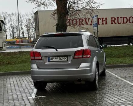 Сірий Додж Джорні, об'ємом двигуна 2.36 л та пробігом 266 тис. км за 10000 $, фото 4 на Automoto.ua